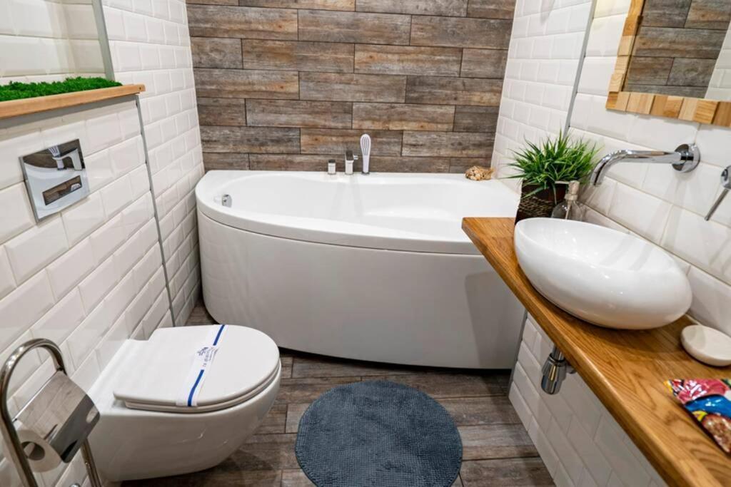Loft Studio Near Smart Plaza Polytech, Center Київ Екстер'єр фото
