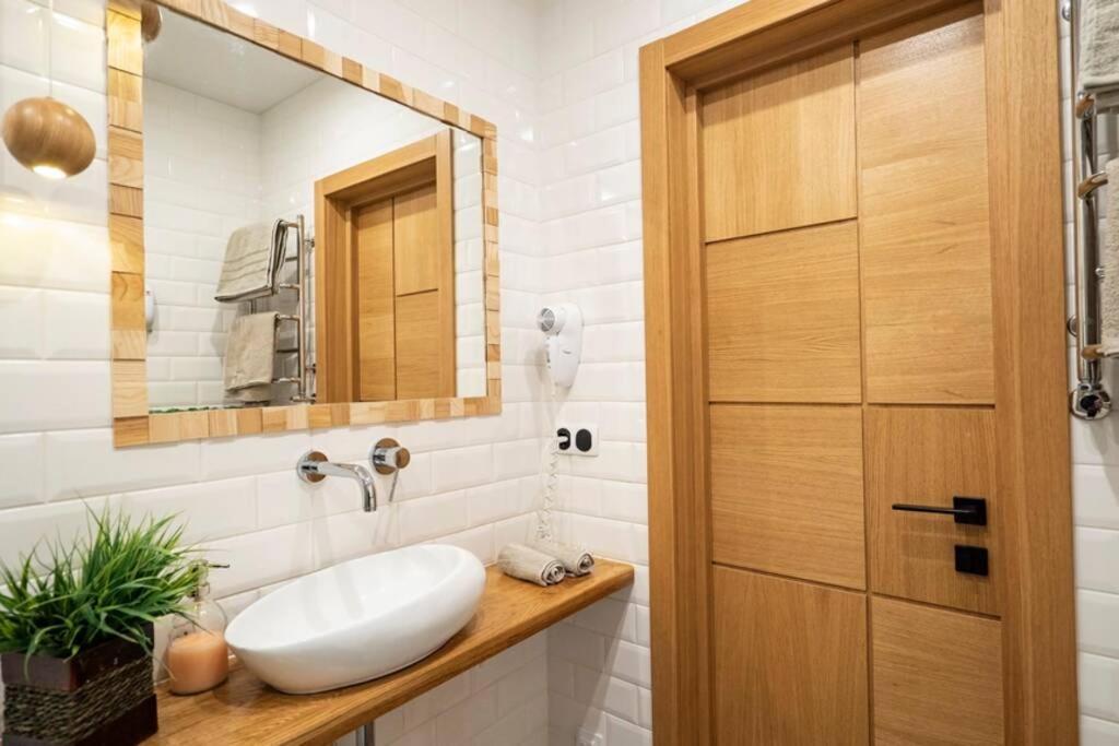 Loft Studio Near Smart Plaza Polytech, Center Київ Екстер'єр фото